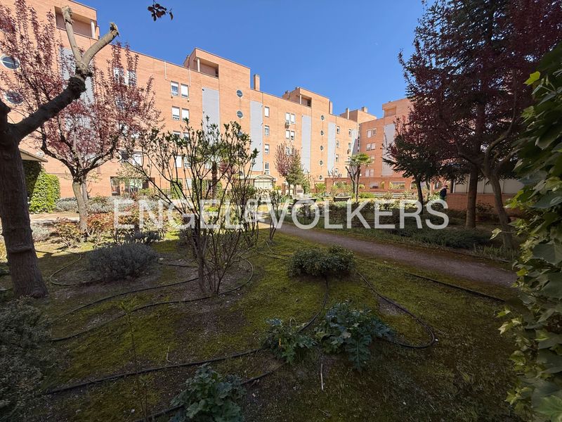 Foto 768026ab-6db3-41c5-a70b-5dcd4a06ae9e. Pis amb calefacció aparcament a Valdebernardo-Valderribas Madrid