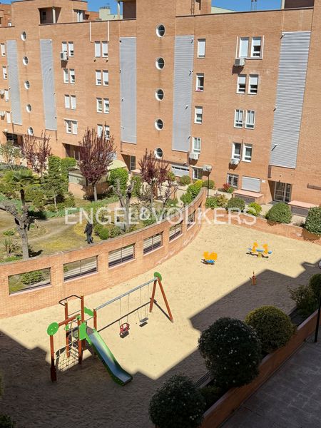 Foto d1d2c329-13d9-496d-ac52-f2baa8643bf8. Pis amb calefacció aparcament a Valdebernardo-Valderribas Madrid