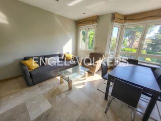 Rent Flat  Calle de arturo soria. Descubra  en arturo soria este  bonito piso reformado con 2 dorm