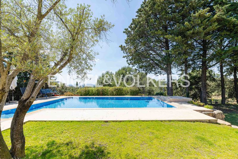 Foto aa3333e6-4e6b-464d-bff2-8d142eb50393. Casa amb calefacció piscina a puerto Galapagar-las cuestas Galapagar