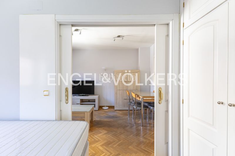 Foto 630d2219-8946-4f6b-a895-b941a4e537f0. Pis amb calefacció a Lista Madrid