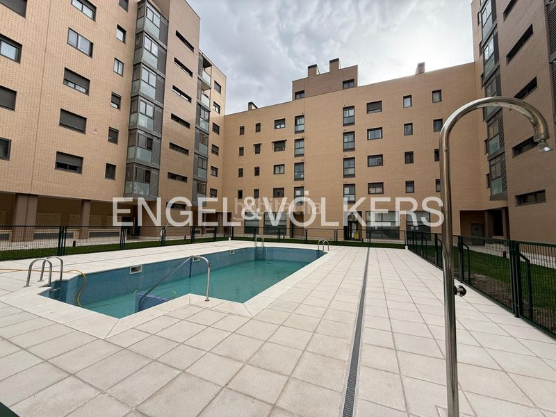 Foto 179d9b35-0bef-4848-9787-e8001b5147ea. Lloguer dúplex amb calefacció aparcament piscina a Getafe