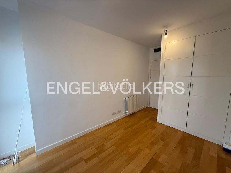 Foto f2271e48-c5c4-4ab2-9249-5e5eda2f2450. Location duplex avec chauffage parking piscine dans Getafe