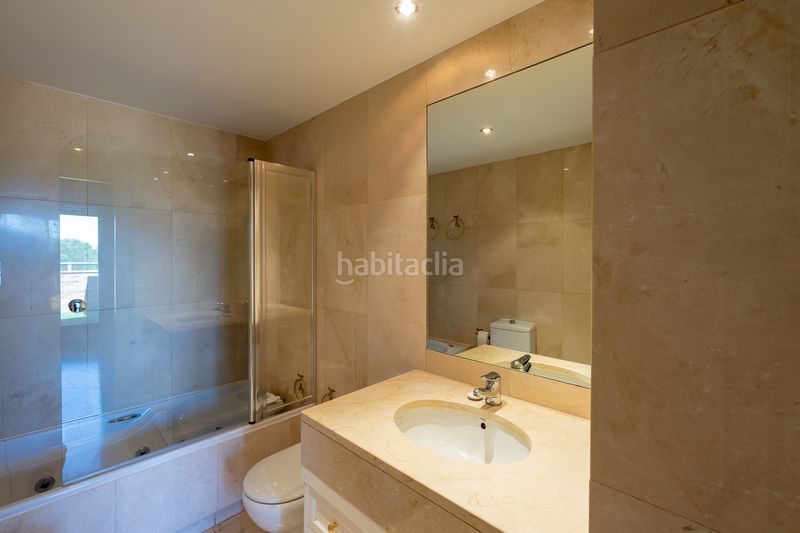 Foto e0a8f5ba-dd38-4e8a-8e10-75c6d5c57c26. Dúplex amb calefacció aparcament piscina a Norte Majadahonda