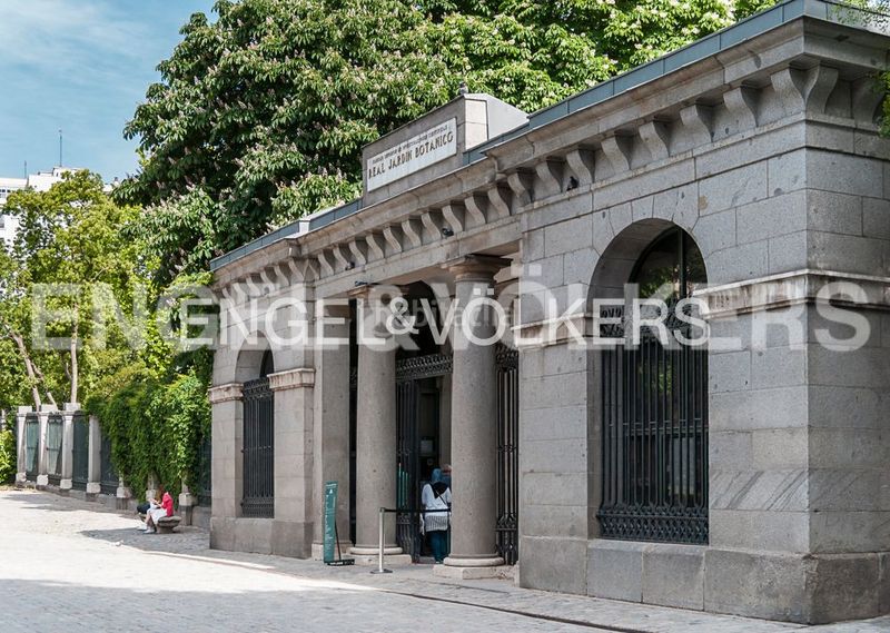 Foto b90cdc90-9bc9-48fd-ace7-830598166601. Pis amb calefacció a Cortes-Huertas Madrid