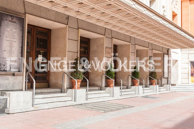 Foto c2789a16-d4d4-4124-a992-e880211d1d2b. Pis amb calefacció a Cortes-Huertas Madrid