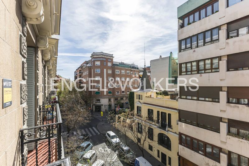 Foto b9c63f56-9af2-499b-9d0c-c944722b240e. Pis amb calefacció a Trafalgar Madrid