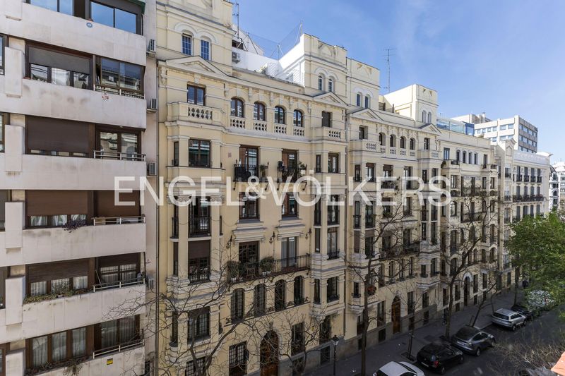 Foto f3d5e9ca-27fa-4d5a-a8f0-183c4fc73539. Pis amb calefacció a Trafalgar Madrid