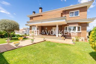 Chalet à Parque Coimbra. Excelente villa en parque coímbra móstoles.