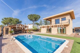 House in Cerro Alarcón. Residencia de diseño con estándar passivhaus en valdemorillo