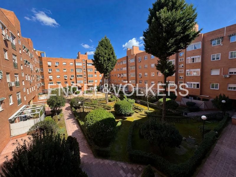 Foto 4eb07d7b-501f-41a4-bd79-ef4ebac80d21. Pis amb calefacció aparcament a Getafe norte Getafe
