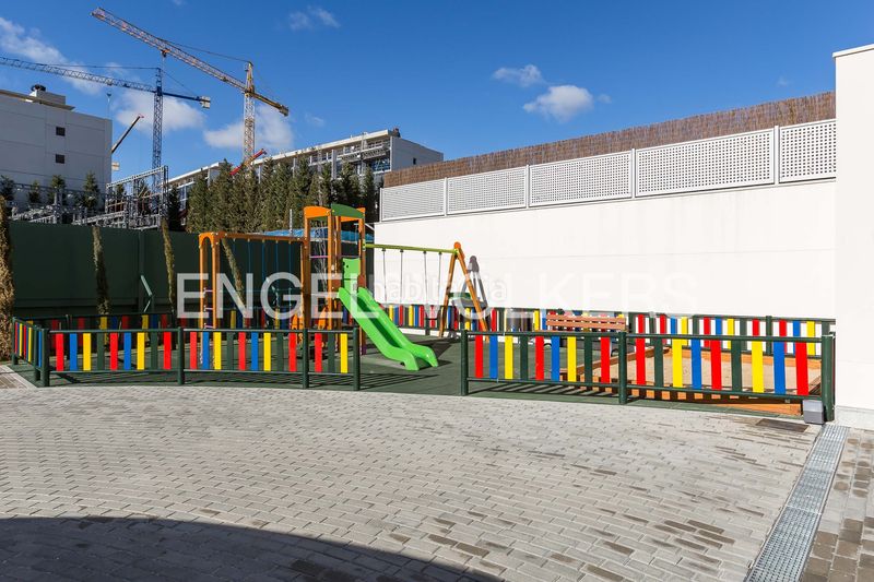 Foto 025a5ed3-87e1-4705-b3b2-e2012b3a9145. Pis amb calefacció aparcament a Aravaca Madrid