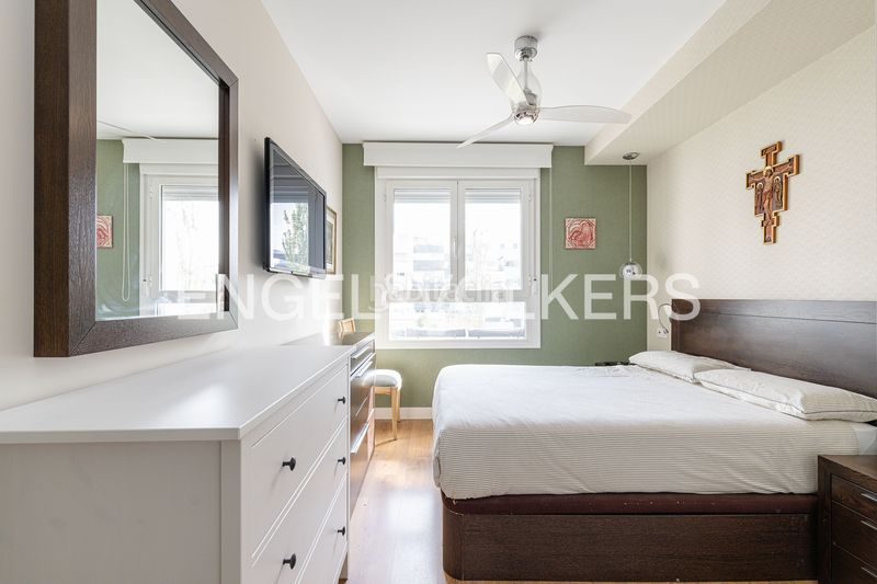 Foto a7558c55-7bca-4c45-bb56-7df8aca8d9d9. Pis amb calefacció aparcament a Aravaca Madrid