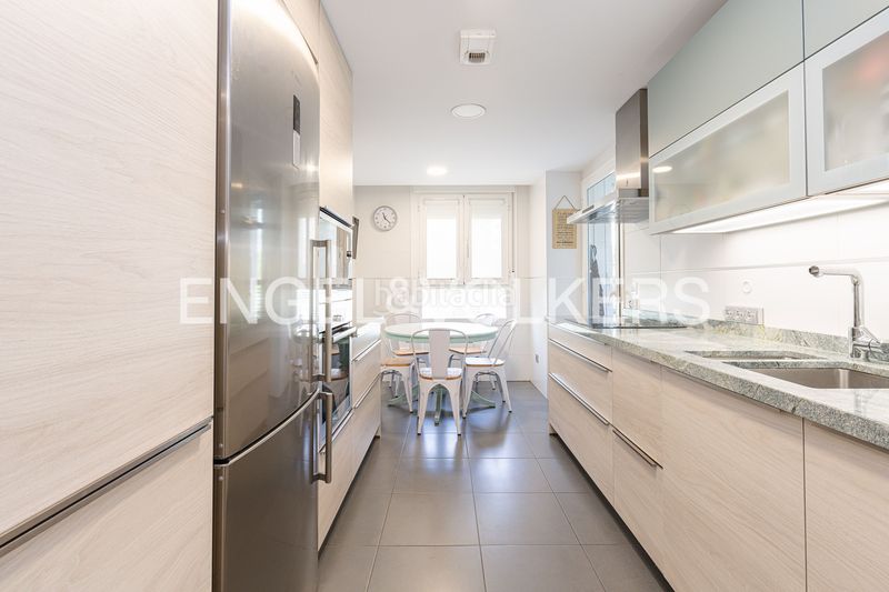 Foto bced6866-552f-4426-9ab9-3c430c747c62. Pis amb calefacció aparcament a Aravaca Madrid