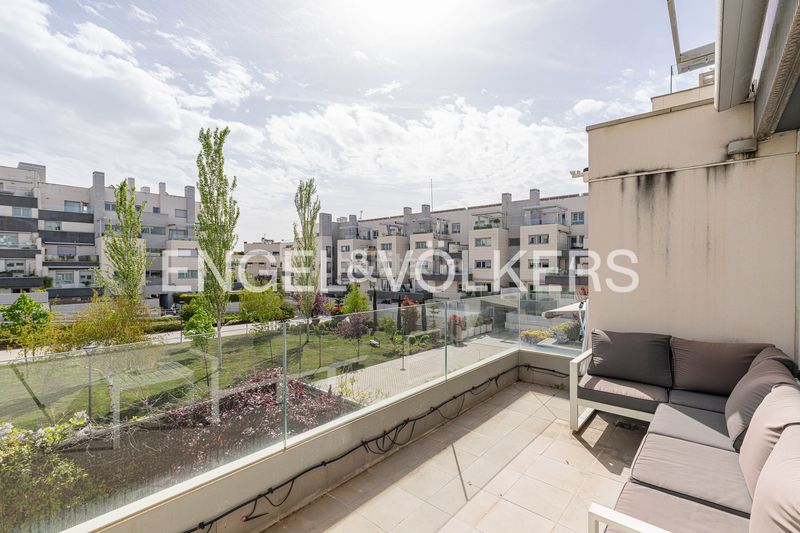 Foto e03892c2-7ec5-441e-a28b-c3f4f76ffb01. Pis amb calefacció aparcament a Aravaca Madrid