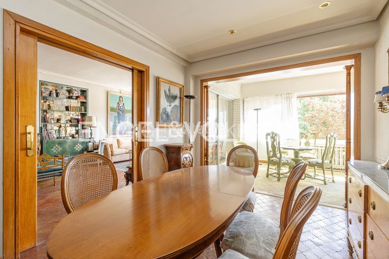 Foto 34414aee-5786-4ccf-bf32-b0755014ce54. Pis amb calefacció aparcament piscina a Aravaca Madrid