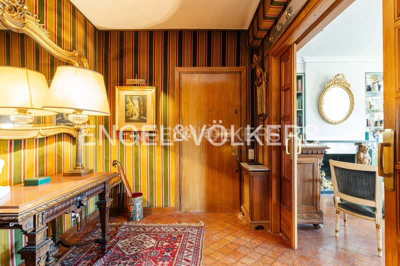 Foto 3ea93730-024c-4867-8cbd-6c5ecffa2946. Pis amb calefacció aparcament piscina a Aravaca Madrid