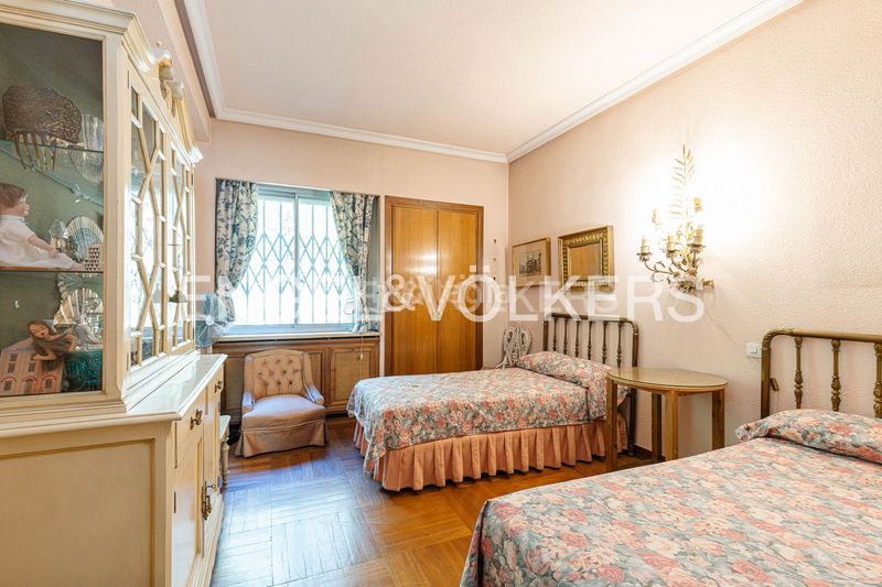 Foto e6573e42-36c7-4502-b327-261b73c12c81. Pis amb calefacció aparcament piscina a Aravaca Madrid