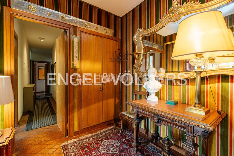 Foto eeed9d0c-a6ef-4530-99db-c8bb6273ce04. Pis amb calefacció aparcament piscina a Aravaca Madrid