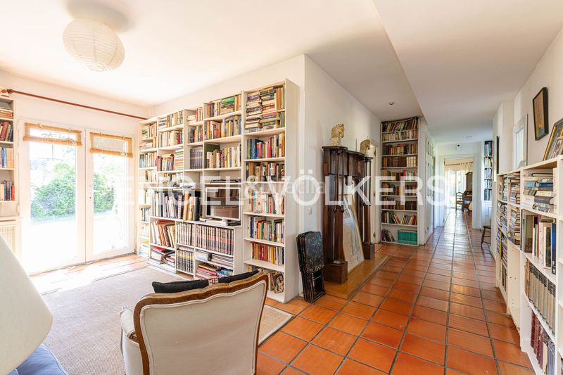 Foto 3b33d656-49e3-4209-b043-87e1cdb74fc6. Casa amb calefacció aparcament piscina a Urbanización Este-Montepríncipe Boadilla del Monte