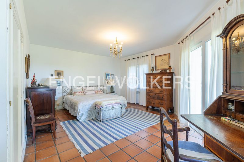 Foto 6a156d26-c049-4b8b-abbc-778f48fb5780. Casa amb calefacció aparcament piscina a Urbanización Este-Montepríncipe Boadilla del Monte