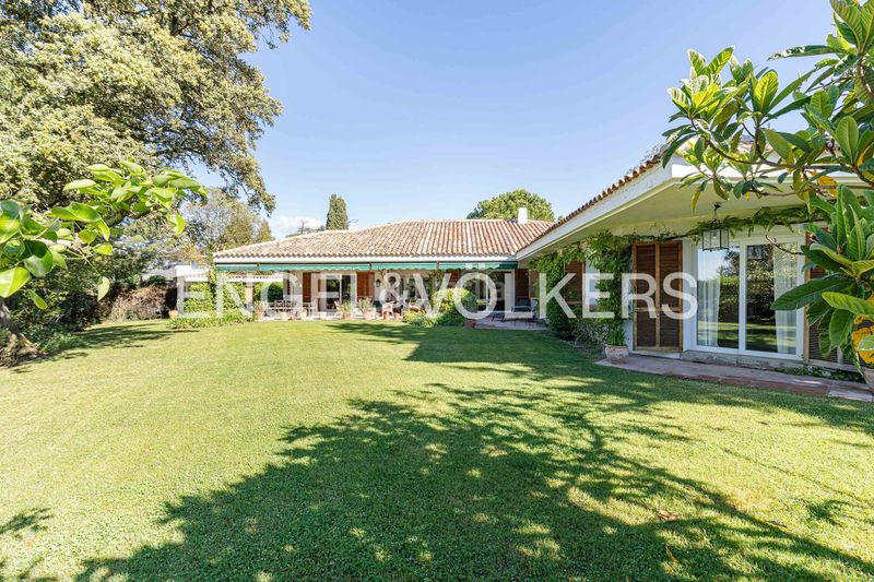 Foto fcd6aec3-0c18-4bcb-8296-4316acabc5b9. Casa amb calefacció aparcament piscina a Urbanización Este-Montepríncipe Boadilla del Monte