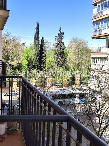 Foto 60d77c32-9044-4948-b418-a5161a7a6e25. Pis amb calefacció a Niño Jesús Madrid