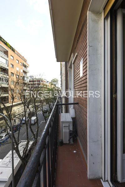 Foto 8184f72b-665e-4298-a4d7-bd4e170d1f07. Pis amb calefacció a Niño Jesús Madrid