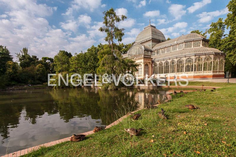 Foto f4ad89f6-9908-46b4-9da3-5ef673ef1b09. Pis amb calefacció a Niño Jesús Madrid
