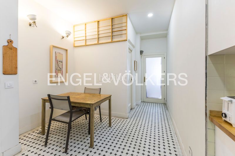 Foto a0d9638d-ab34-4650-ad7f-e5abfc9bd9c7. Pis amb calefacció a Arapiles Madrid