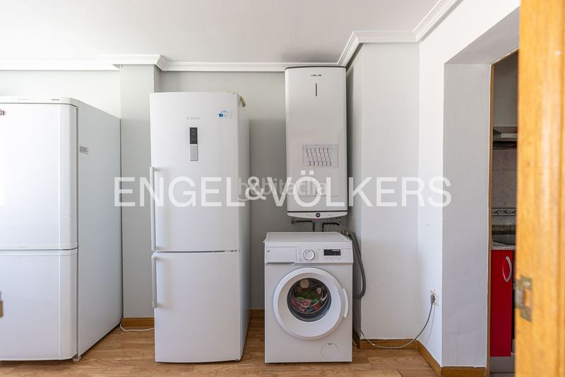 Foto cf26ca80-0844-4ee2-8a70-7476f2d7745c. Pis amb calefacció a Valdeacederas Madrid