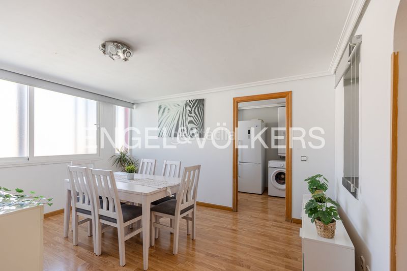 Foto edbf1046-b272-4aac-8065-b5ac53772a5c. Pis amb calefacció a Valdeacederas Madrid