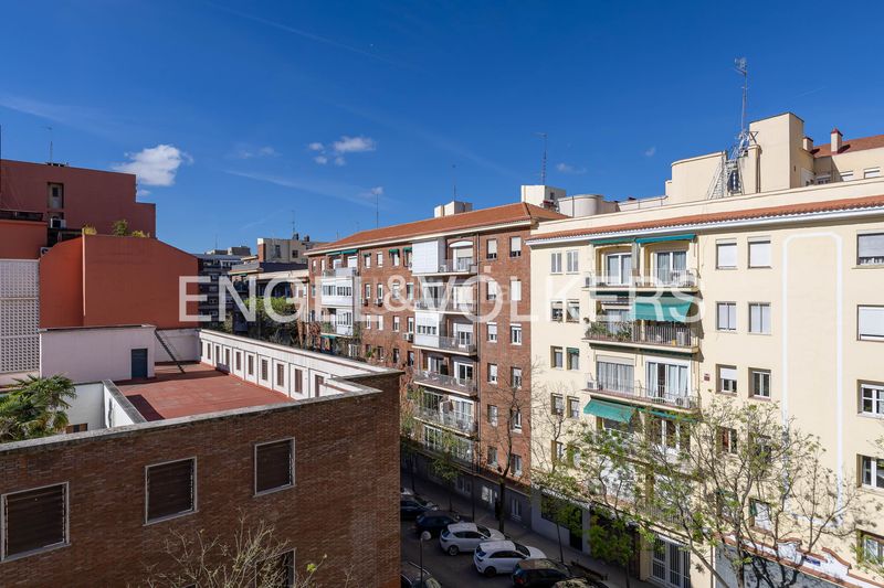 Foto 7b20d7c7-1ef0-46e9-88d3-7f8ab47625e7. Pis amb calefacció a Vallehermoso Madrid