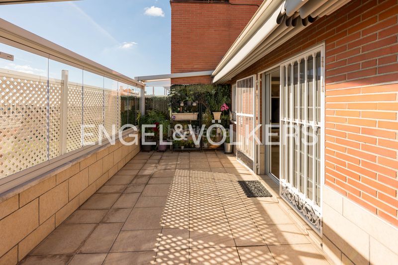 Foto 1347b330-61ed-4d80-aa37-7d4fabc0843b. Pis amb calefacció aparcament piscina a Horcajo Madrid