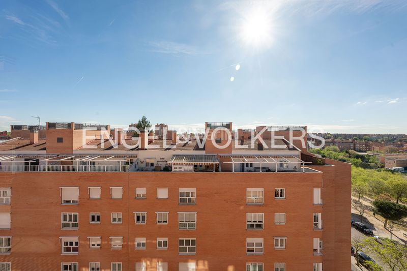 Foto 4e79648f-97d9-4e85-958d-ddb1d9984ce8. Pis amb calefacció aparcament piscina a Horcajo Madrid