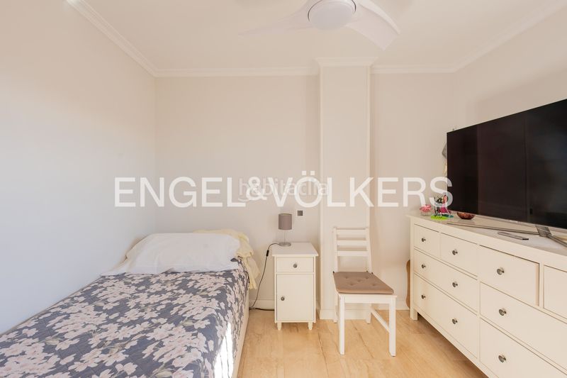 Foto 5c5011fa-31b6-4264-8ba2-b879162621e4. Pis amb calefacció aparcament piscina a Horcajo Madrid