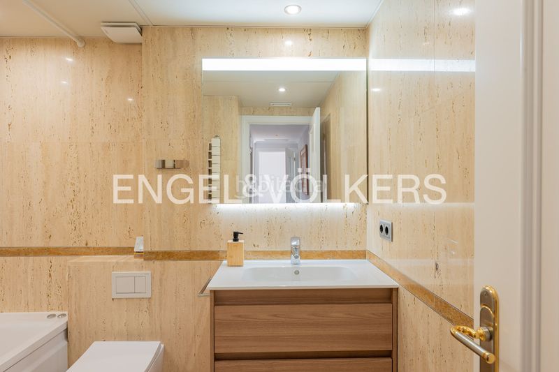 Foto 93093ab7-c210-4d06-9ad2-971f12fa4409. Pis amb calefacció aparcament piscina a Horcajo Madrid