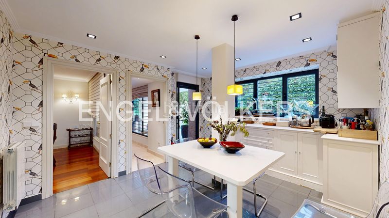 Foto 2e1dd627-1da0-47e0-984b-d7d3c48453a7. Casa amb calefacció aparcament a Aravaca Madrid