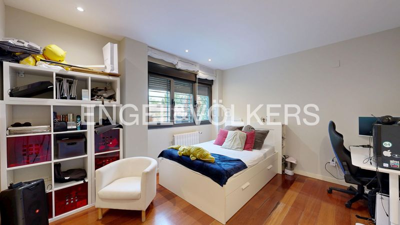 Foto 44c9da01-29a3-49d7-bba2-4c179a841e23. Casa amb calefacció aparcament a Aravaca Madrid