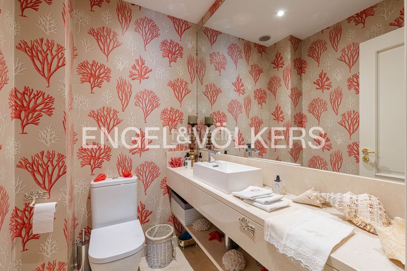 Foto 6728fd78-7830-4999-81d0-f755e2685224. Casa amb calefacció aparcament a Aravaca Madrid
