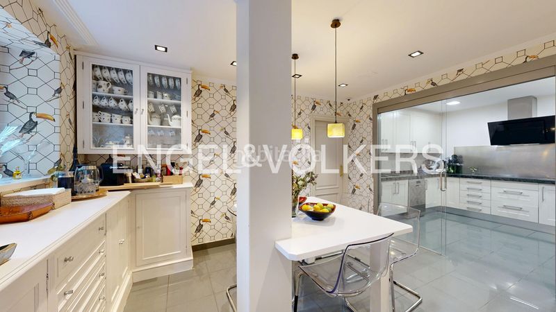 Foto 992ebfad-35a8-4410-8836-5a5f2f861eea. Casa amb calefacció aparcament a Aravaca Madrid