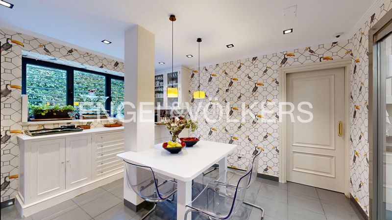 Foto b4e03a15-4a6e-4fbf-9a84-c6170892a77c. Casa amb calefacció aparcament a Aravaca Madrid