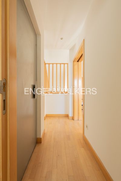 Foto ce872d24-4039-4b45-b2a7-88512d736077. Casa amb calefacció aparcament piscina a Hispanoamérica-Bernabéu Madrid