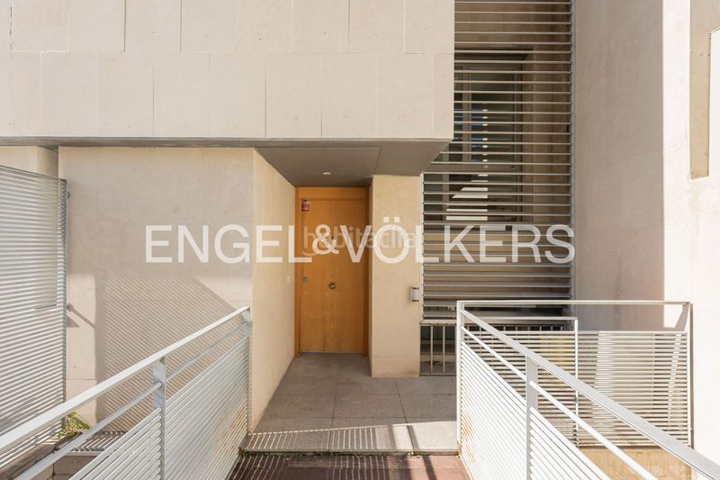 Foto f31c4fea-8864-4bf3-95ba-7ee0626b4d8b. Casa amb calefacció aparcament piscina a Hispanoamérica-Bernabéu Madrid