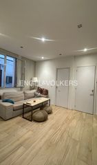 Rent Flat  Calle de donoso cortés. Piso bajo con patio y 3 habitaciones ideal estudiantes  chamberí