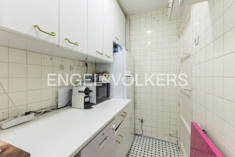 Foto 689f0121-4592-416d-bcde-418cf41808c6. Pis amb calefacció a Ríos Rosas-Nuevos Ministerios Madrid