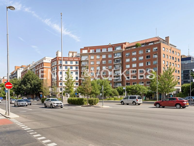 Foto 230db281-0c84-4bdc-a09e-5c96bfe786f7. Pis amb calefacció a El Viso Madrid