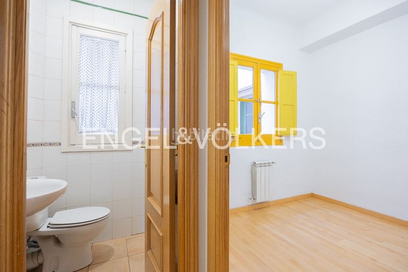 Foto 5a9a0fe0-6a32-4c6a-9637-d257ebb86c7a. Pis amb calefacció a El Viso Madrid