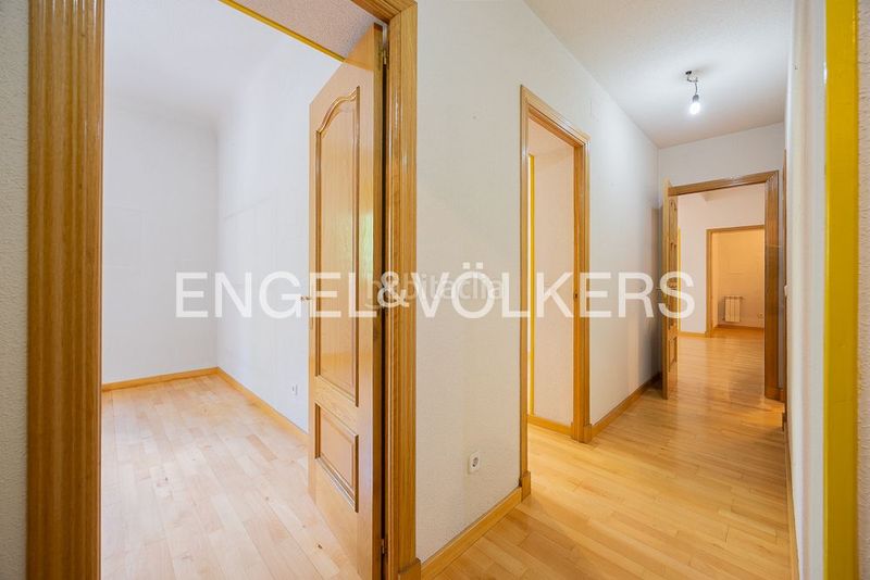 Foto c58eb740-9e85-4897-940a-a420311e1e1e. Pis amb calefacció a El Viso Madrid