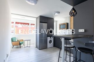 Etagenwohnung in Sector 3. Luminoso piso reformado en travesía blas de otero